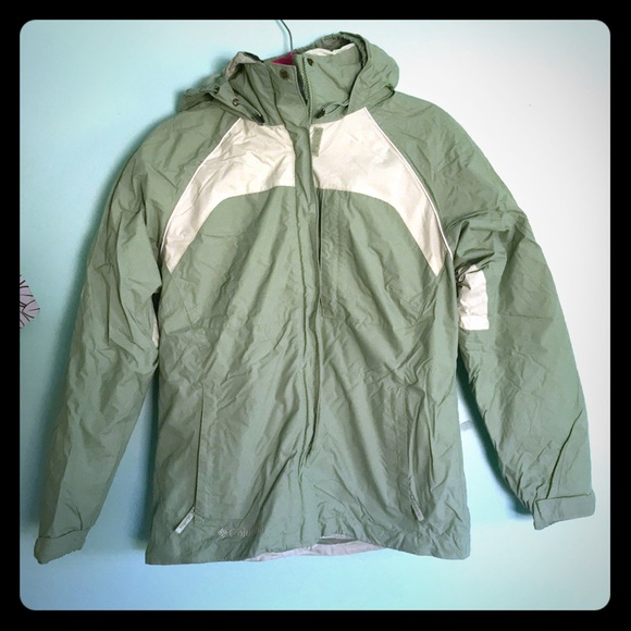 Columbia Jackets & Blazers - Columbia winter coat with inside liner small